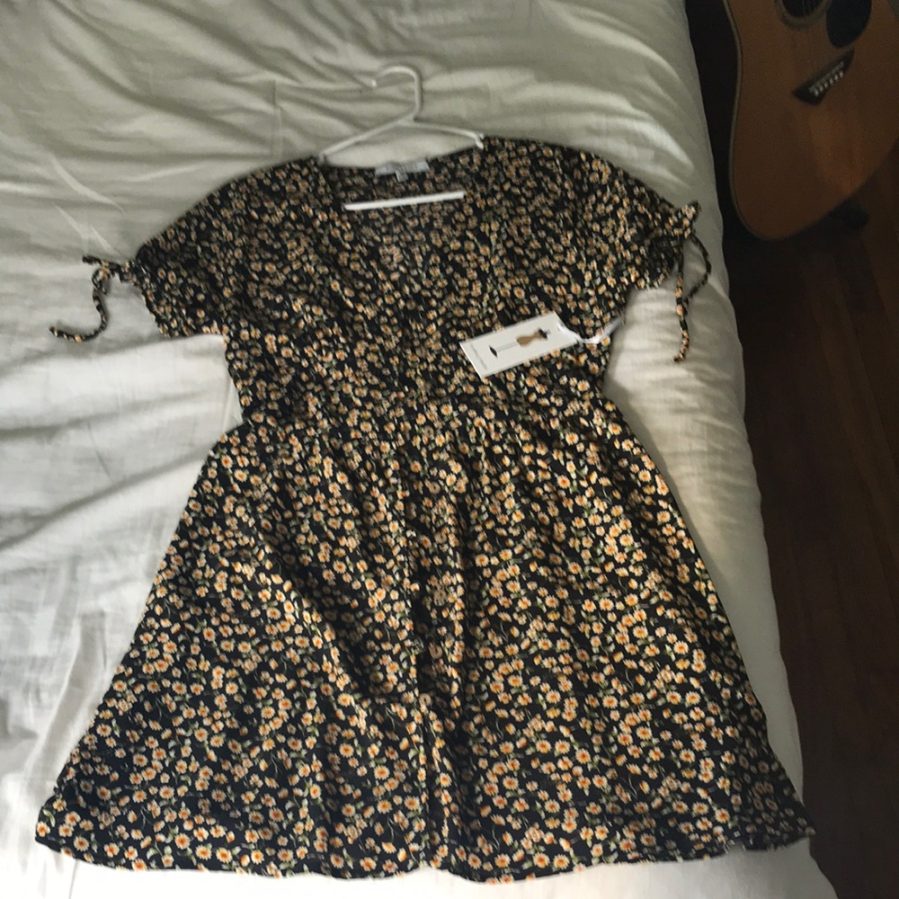 V neck button dress